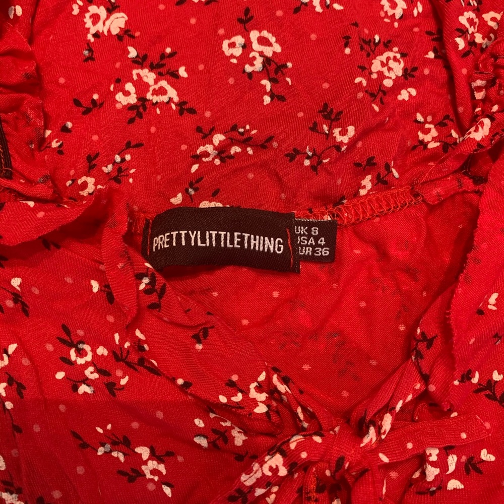 RED FLORAL PRINT FRILL DETAIL SHIFT DRESS - Picture 9 of 9